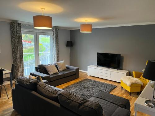 East Kilbride Apartment | Flat Three, 212 Eaglesham Road, East Kilbride, Glasgow