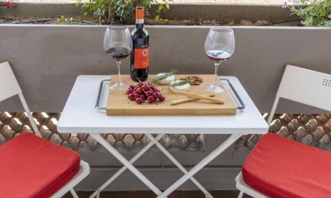 Peretola Apartment | Florence Suite Retreat