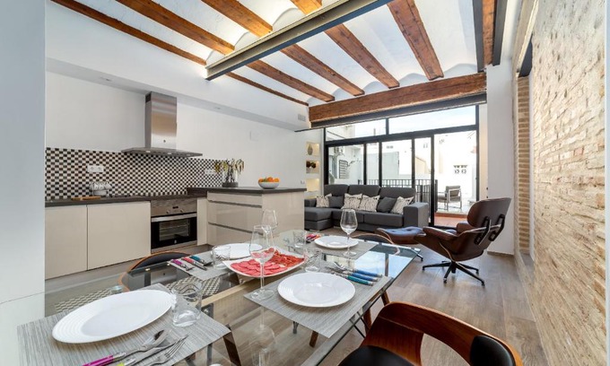 La Seu Apartment | FLORIT FLATS - CENTER Luxurious 1BR 1BA Terrace WI-FI AC