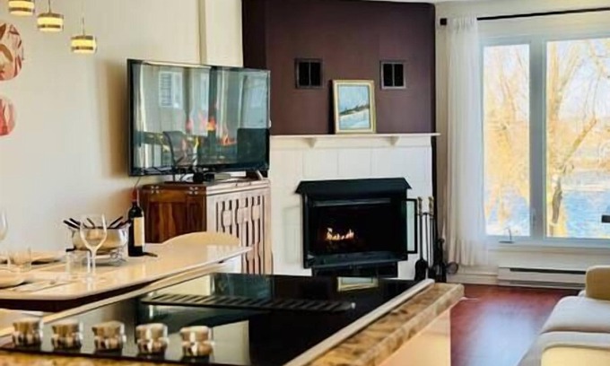 Magog Apartment | Folie d'O, Sauna,Spa,Lac,gym