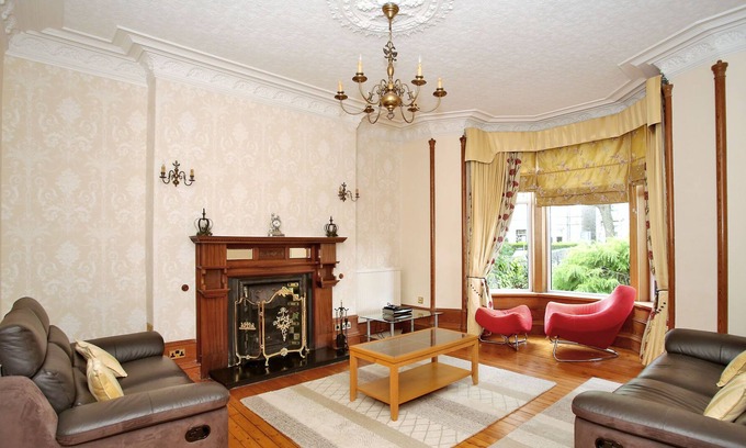 Aberdeen West End House | Forest Avenue - luxurious space