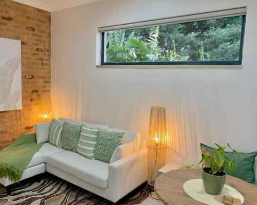 Menlo Park Apartment | Forest Hill