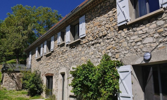 Treminis House | FORMER BARN RESTORED Trièves, IDEAL FOR FAMILY AND FRIENDS