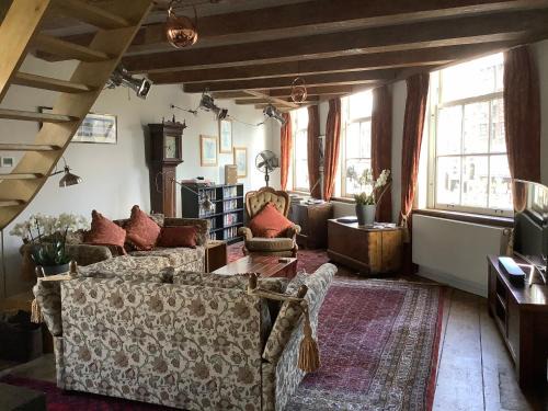Jordaan Apartment | Former Rembrandt workshop two bedroom B&B