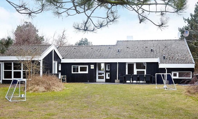 Klint House | Four-Bedroom Holiday home in Nykøbing Sj 2
