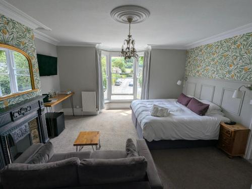 Castleton House | Four Seasons Guesthouse