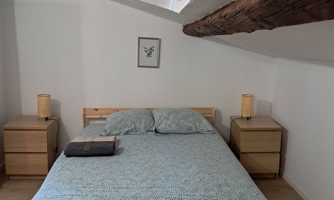 Saint-Maximin-la-Sainte-Baume Apartment | Chez Bichette Saint Maximin la Ste Baume - Comfortable 2-room apartment in the heart of town