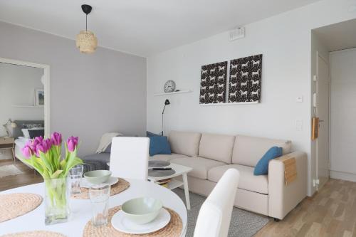 Pasila Apartment | Fredika, modern 1br,Tripla Pasila prime location, gym, parking, train station near