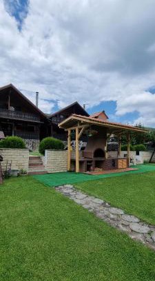 Rasnov House | Freemont