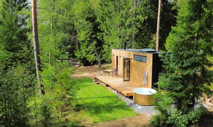 Orby Cabin | Freyja Summer Forest Retreat | Lakeside Views & Outdoor Tub (Near Gothenburg)