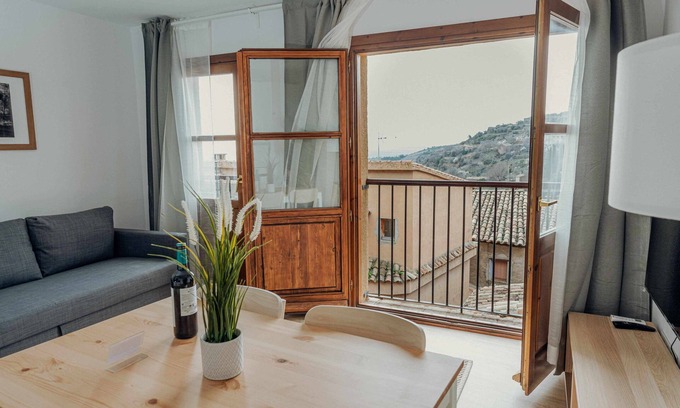 Alquezar Apartment | Fuendebaños Apartments