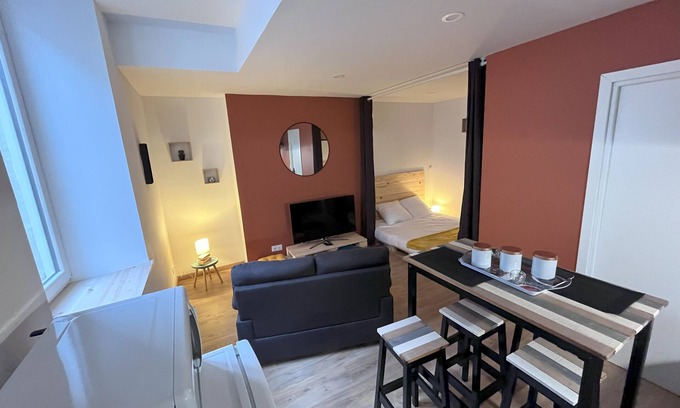 Luneville Apartment | Fully-equipped studio just a stone's throw from the Château de Lunéville