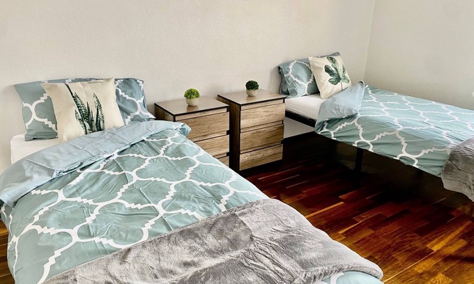 Stadtmitte/Neustadt Apartment | Furnished 3-4 room apartment near Hildesheim main station