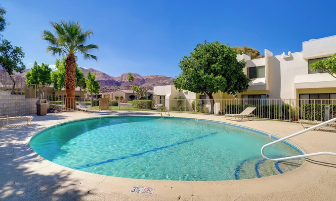Palm Desert House | Furnished Patio + Mtn View: Palm Desert Retreat