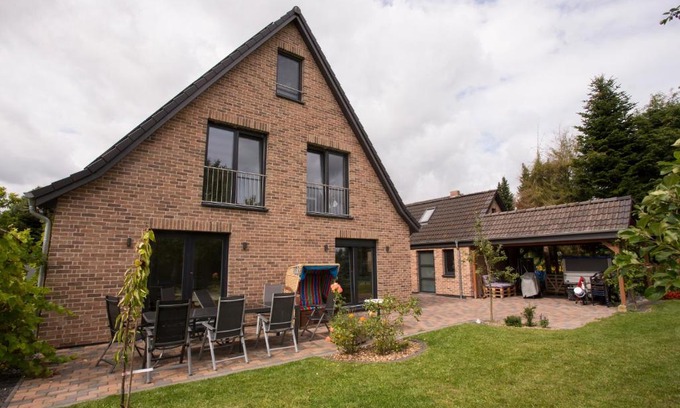 St. Lorenz Nord House | Gästehaus Roggenhorst - aufwändig saniertes Haus, 200 qm Wohnfläche, 3 Bäder