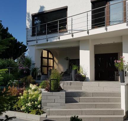 Taucha Apartment | Gästewohnung Flora