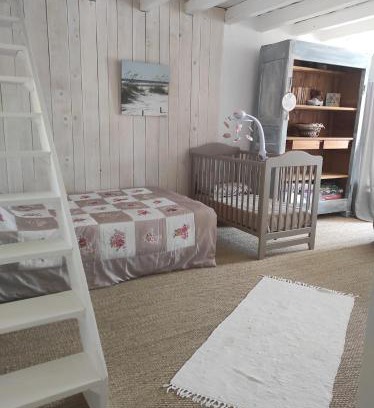 Chalmazel-Jeansagniere House | Gîte à CHALMAZEL équipé, dans hameau calme