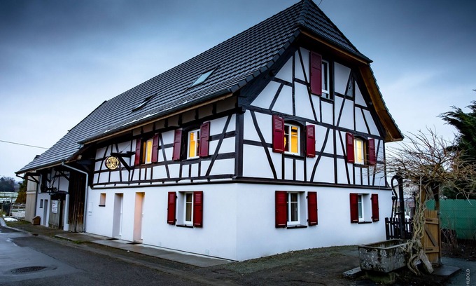 Ballersdorf House | Gîte 4 à 6 Personnes, LES Sabots DE Paille, Maison Alsacienne à Colombages