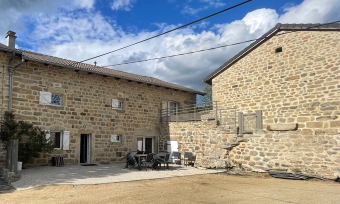 Saint-Pierre-Eynac House | Gîte au Calme à 15 Minutes du Puy en Velay, Idéal Pour les Familles
