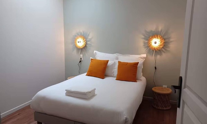 Saint-Pey-d'Armens Cottage | Gîte Château Touzinat - Saint Emilion