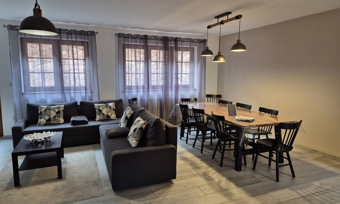 Saint-Hippolyte Apartment | Gîte Chez Juliette Domaine Achille Thirion