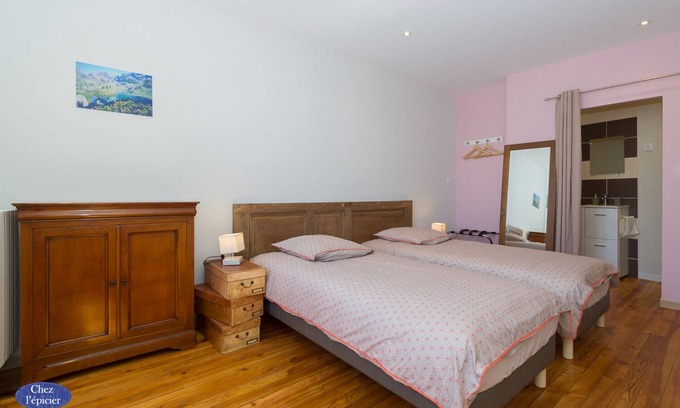 Brangues House | Gîte Chez l'Épicier