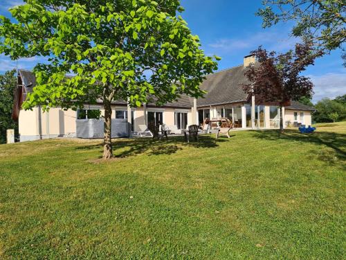 Cluis House | Gîte Cluis, 4 pièces, 6 personnes - FR-1-591-95