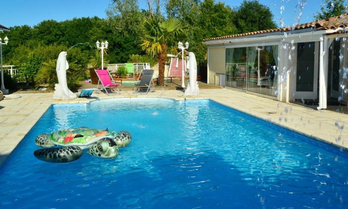 Villematier House | Gîte d hôte jacuzzi piscine sauna privés