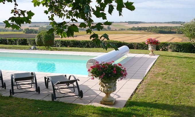 Varennes Cottage | Gîte de Charme en Touraine + Heated swimming pool with view ! Pleine Nature ! 5 pers.