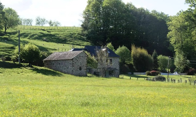 Saint-Bonnet-la-Riviere Villa | Gîte de France in Saint-Bonnet-la-Rivière 3 ears - Gîte de France 8 people