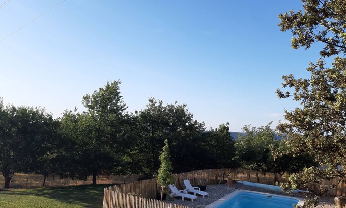 Alba-la-Romaine Apartment | Gîte de Pied Chapel: spa, pool and nature in Southern Ardèche