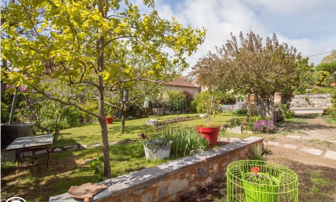 Teilhede House | Gîte des Ecureuils - Teilhede