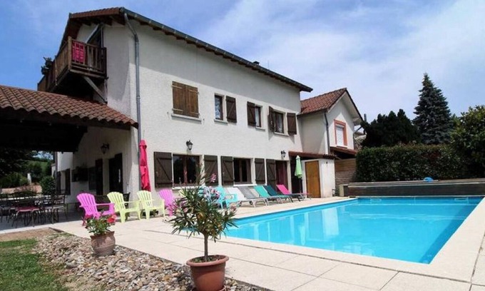 Saint-Jean-la-Bussiere House | Gîte du Beaujolais Bleu 18 pers. - Pool and Jacuzzi - Lac des Sapins 2mn away