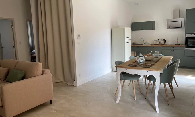 La Magdelaine-sur-Tarn House | Gîte Ingres Avec SPA AU Chateau DE LA Busquette