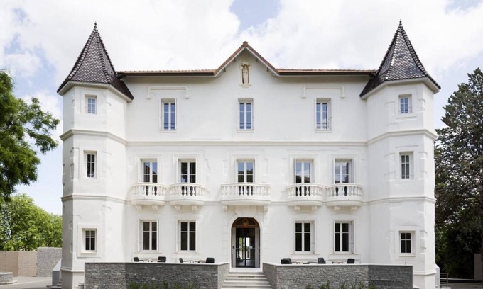 Autignac House | GÎTE "LA CLAVELLE"