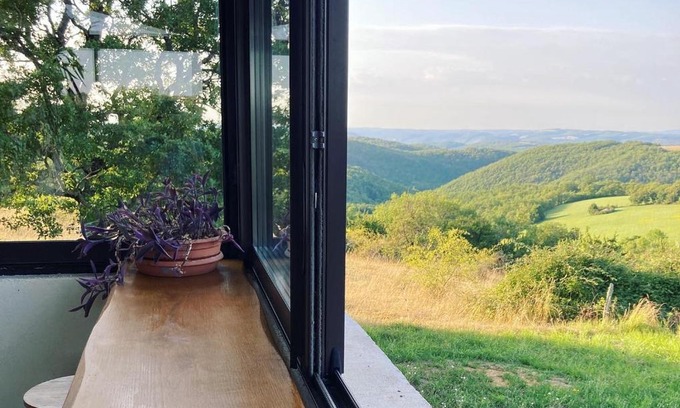 Laval House | Gîte "le haut des Poujades"