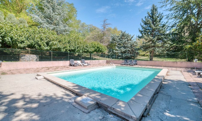 La Cassaigne House | Gîte le rosier - Farm Cottage "la capelle"