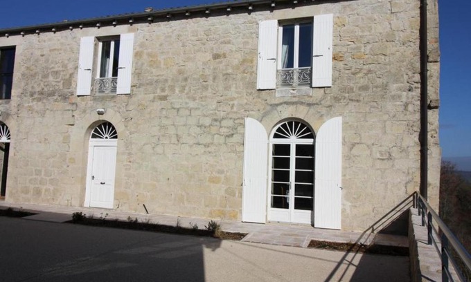 Roquebrune House | Gîte Roquebrune, 5 pièces, 8 personnes - FR-1-440-205