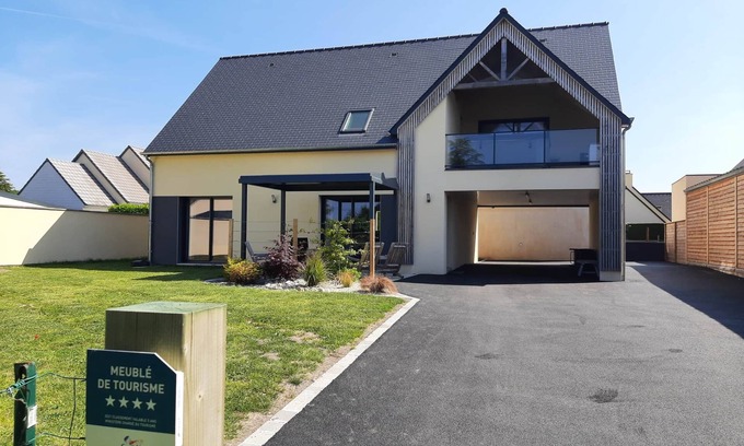 Genets House | Gîte-SPA - Au Pied de la Baie