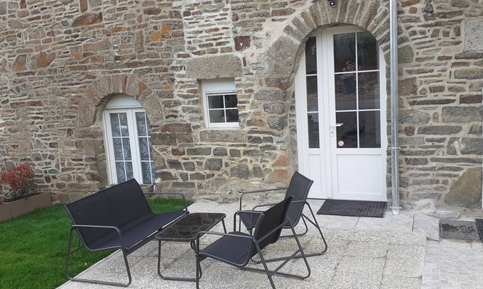 Saint-Pierre-du-Regard House | Gîtes des Vergers "Les Pruniers" in Suisse Normande