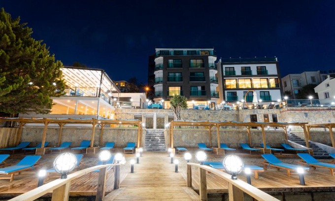 Gulluk Hotel | Güllük Yalı Boutique Otel