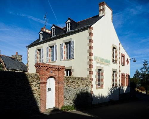 Etables-sur-Mer House | Gai Séjour