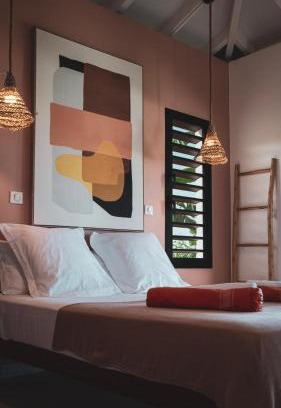 Grand-Bourg Villa | Galanterie