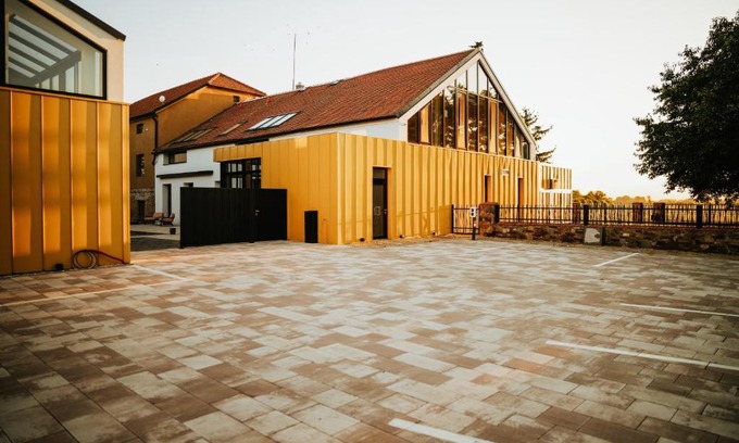 Zeraviny Hotel | Galerie mlýn Žeraviny