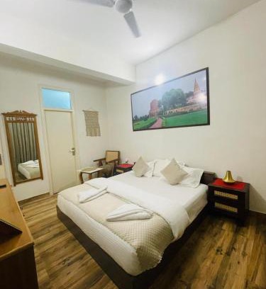 Sigra Apartment | Ganga Ghat 2 BHK Apartment Near Kashi Vishwanath Temple With Parking And Lift