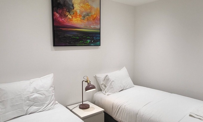 Belvedere Apartment | Garland Stylish Apartment 1 in Greater London