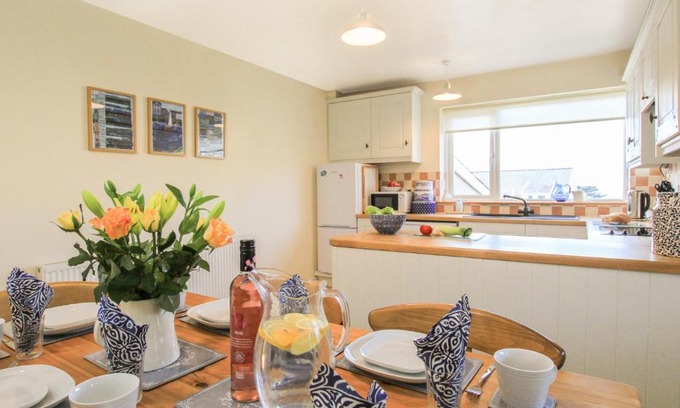 Llanfair House | Garnedd Lwyd