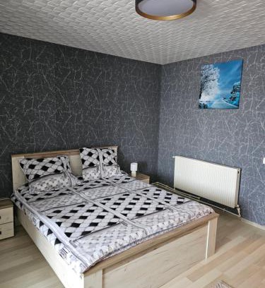 Turnu Magurele Apartment | Garsoniera Dary strada Mihai Bravu bloc G1 Vis a Vis de ROYAL PALACE