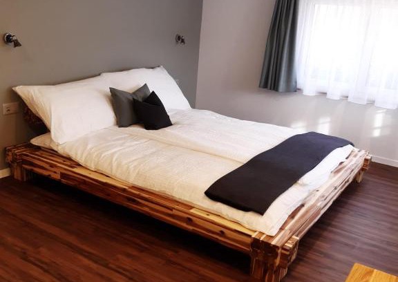 Neu St Johann Hotel | Gasthaus Gemsli