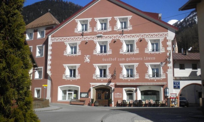 Nauders Hotel | Gasthof zum goldenen Löwen